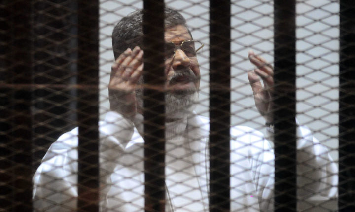 Morsi Azikwa saa chache baada ya kifo